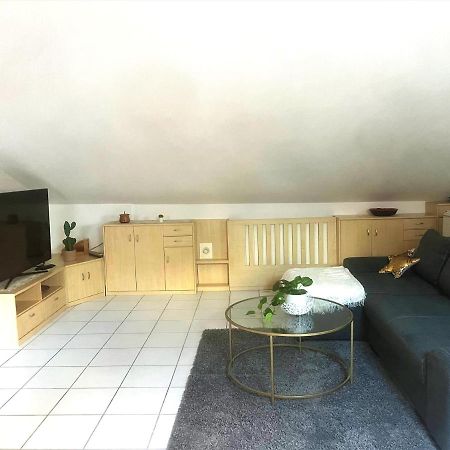 Möblierte Wohnung mit Internet - Zwischen Bielefeld und Paderborn Schloß Holte-Stukenbrock Exterior foto